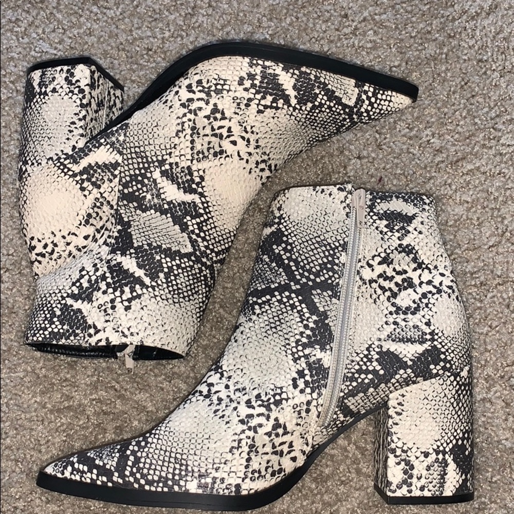 Qupid snake skin booties with block heel